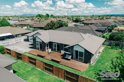 Photo of property in 13 Allgood Place, Rototuna North, Hamilton, 3210