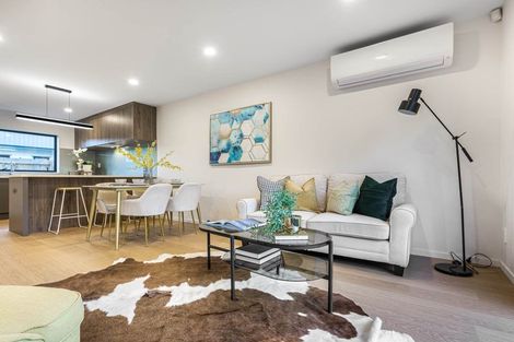 Photo of property in 57d Edmonton Road, Henderson, Auckland, 0612