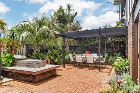 Photo of property in 7b Atkin Avenue, Mission Bay, Auckland, 1071