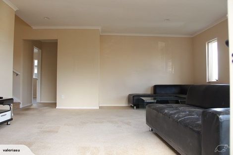 Photo of property in 4 Trotting Terrace, Fairview Heights, Auckland, 0632