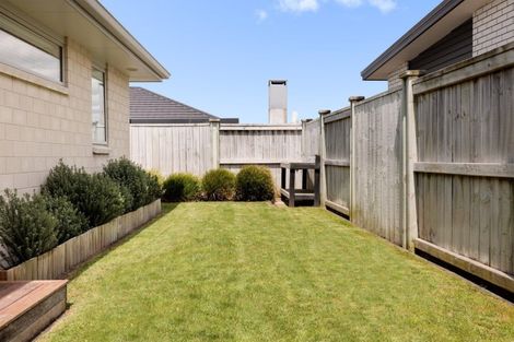 Photo of property in 16 Cassinia Close, Papamoa Beach, Papamoa, 3118