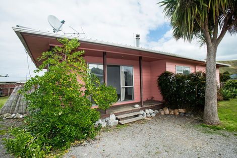 Photo of property in 53 Murdoch Road, Tamarau, Gisborne, 4010
