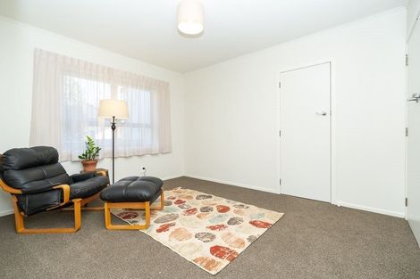 Photo of property in 24 Forest Lake Road, Forest Lake, Hamilton, 3200