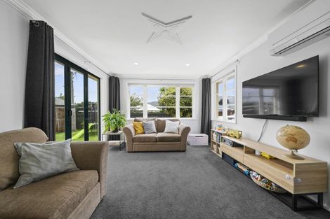 Photo of property in 1018 Fergusson Drive, Clouston Park, Upper Hutt, 5018