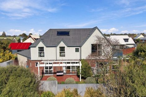 Photo of property in 12 Chilwell Place, Halswell, Christchurch, 8025