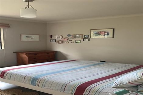 Photo of property in 27 Hicks Crescent, Waikanae Beach, Waikanae, 5036
