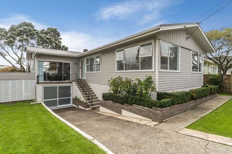 Photo of property in 11 Gregory Place, Mount Roskill, Auckland, 1041
