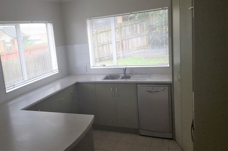 Photo of property in 13 Richard Halse Drive, Manurewa, Auckland, 2105
