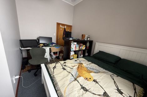 Photo of property in 59 Pirie Street, Mount Victoria, Wellington, 6011