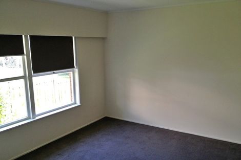 Photo of property in 2/78 Chivalry Road, Glenfield, Auckland, 0629