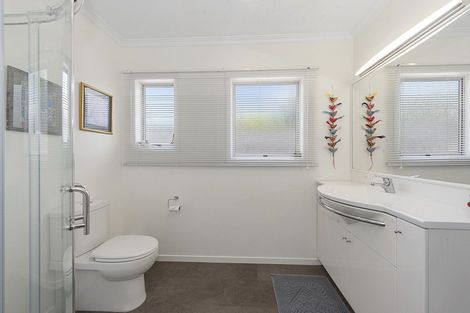 Photo of property in 55 Forest Lake Road, Forest Lake, Hamilton, 3200