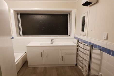 Photo of property in 15 Grimseys Road, Redwood, Christchurch, 8051