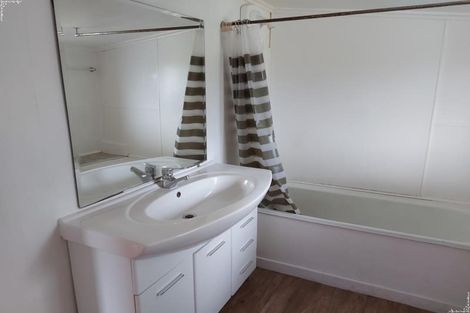 Photo of property in 31 Valley Road, Hikurangi, 0114