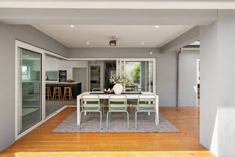 Photo of property in 8 Porokaiwhiri Street, Crofton Downs, Wellington, 6035