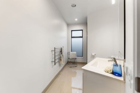 Photo of property in 154 Lakes Boulevard, Pyes Pa, Tauranga, 3112