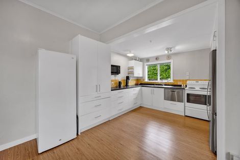 Photo of property in 74 Puriri Street, Hawera, 4610