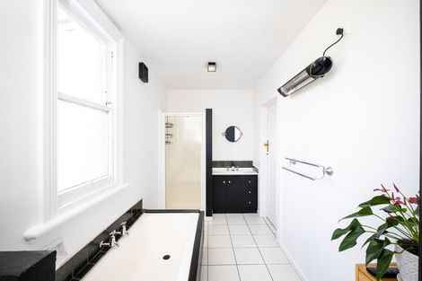 Photo of property in 14 Mcdonald Street, Napier South, Napier, 4110