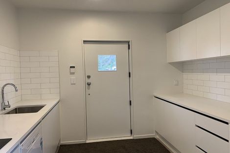 Photo of property in 17 Sun Place, Henderson, Auckland, 0612