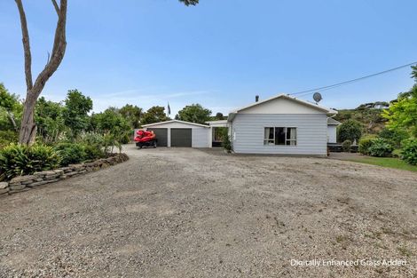 Photo of property in 3265 South Head Road, South Head, Helensville, 0874