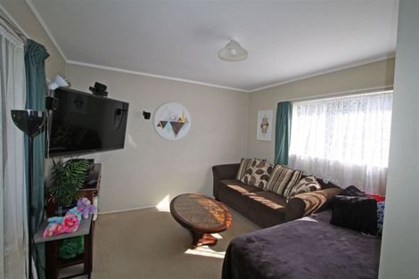 Photo of property in 10 Antonia Place, Bell Block, New Plymouth, 4312