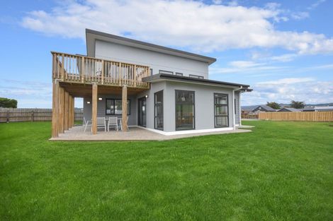 Photo of property in 9 Okahau Terrace, Warrington, 9471