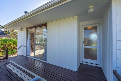 Photo of property in 8 Andrew Street, Waikanae, 5036