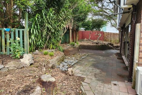 Photo of property in 1/36 Tree View Avenue, Glenfield, Auckland, 0629