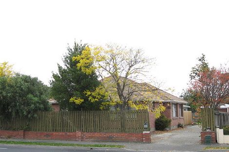 Photo of property in 32 Curletts Road, Sockburn, Christchurch, 8042