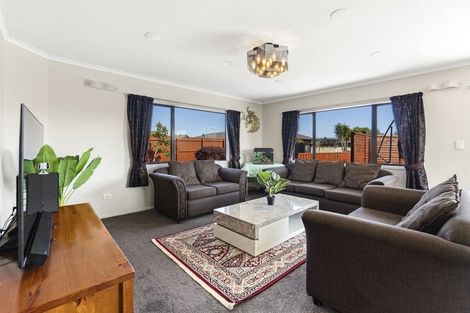 Photo of property in 5d James Drive, Bell Block, New Plymouth, 4312