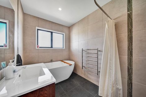 Photo of property in 18 Fantham Street, Hawera, 4610