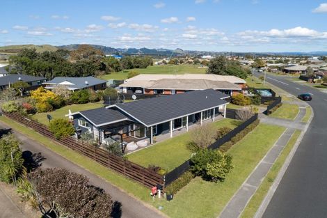 Photo of property in 22 Hibiscus Avenue, Mount Maunganui, 3116