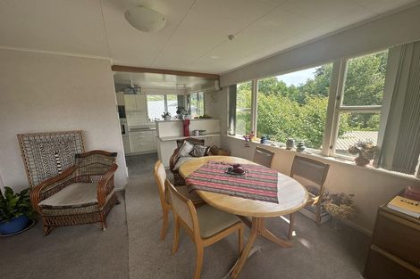 Photo of property in 4a Dowling Grove, Silverstream, Upper Hutt, 5019