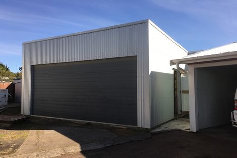 Photo of property in 17 Aubrey Street, Waitara, 4320