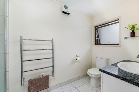 Photo of property in 1028 East Coast Road, Fairview Heights, Auckland, 0630