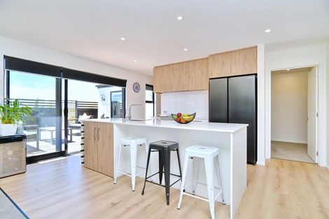 Photo of property in 17 Angus Place, Rangiora, 7400