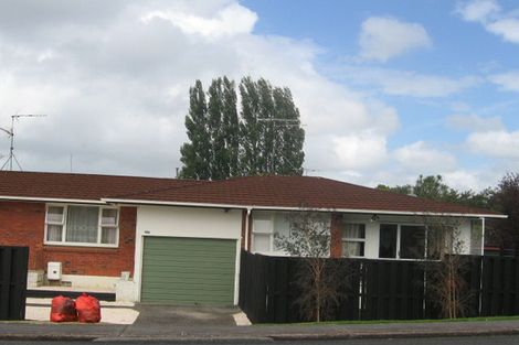 Photo of property in 2/84 Nile Road, Milford, Auckland, 0620