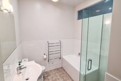 Photo of property in 12 Major Durie Place, Waikanae Beach, Waikanae, 5036