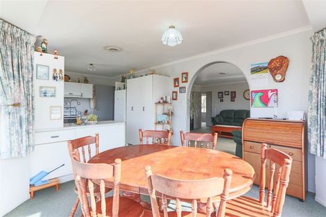 Photo of property in 10 Rewa Street, Inglewood, 4330