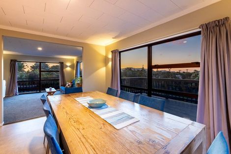 Photo of property in 3 Atua Street, Waikanae Beach, Waikanae, 5036