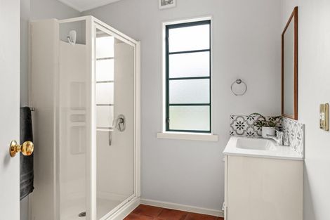 Photo of property in 3b Laing Cove, Havelock North, 4130