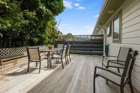 Photo of property in 3a Quinn Grove, Ranui, Porirua, 5024