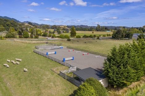 Photo of property in 73 Mangaroa Valley Road, Mangaroa, Upper Hutt, 5371