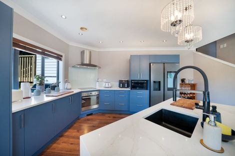 Photo of property in 20 Wantwood Grove, Churton Park, Wellington, 6037