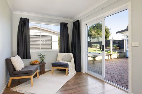 Photo of property in 25 English Street, St Andrews, Hamilton, 3200