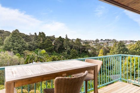 Photo of property in 12 Mcdowell Crescent, Hillcrest, Auckland, 0627