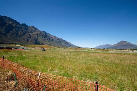Photo of property in 27 Shepherd Road, Jacks Point, Queenstown, 9371