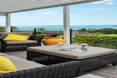 Photo of property in 1/11 Pounamu Place, Shelly Park, Auckland, 2014