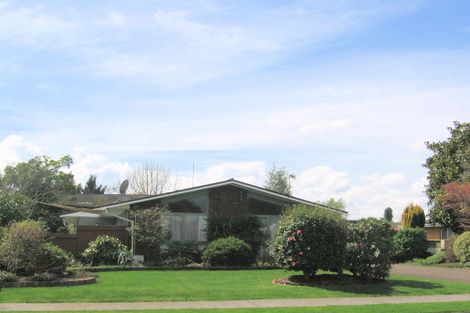 Photo of property in 16 Iles Road, Lynmore, Rotorua, 3010