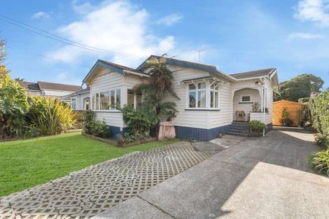 Photo of property in 36 Mount Smart Road, Onehunga, Auckland, 1061