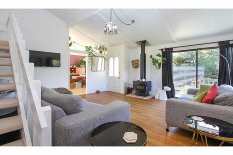 Photo of property in 2/39 Brunton Place, Glenfield, Auckland, 0629